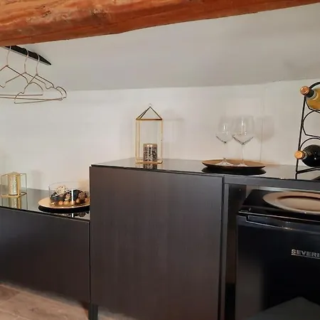 Luxury La Terrazza Sul Di Pensión 3*