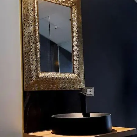 ゲストハウス Luxury La Terrazza Sul Di ブレーヴィオ